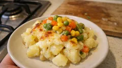 Garnitürlü sütlü fırın patates: tek tepside kremamsı, üstü kaşarlı lezzet