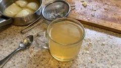 Evde soğan kürü tarifi: kabuğuyla kaynatıp ılık tüketmenin pratik yolu