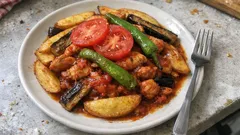 Tavuklu Parmak Kebabı: patates ve patlıcanla tek tepside şık fırın yemeği