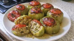 Fırında zeytinyağlı biber dolması: üstü hafif kızaran, içi tam kıvamında