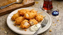 Sodalı kaplamasıyla çıtır çıtır Tavuk Midye Tava: içi yumuşacık kalıyor