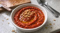 Hatay usulü cevizli biber tarifi: salça, tahin ve cevizle 10 dakikada sürmelik meze