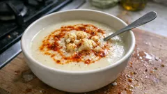 Sütle kremsi sütlü karnabahar çorbası: pürüzsüz kıvamı garantileyen tarif