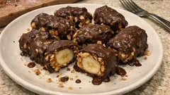 4 malzemeyle Muzlu Sağlıklı Snickers: dondurucuda toparlanan pratik atıştırmalık