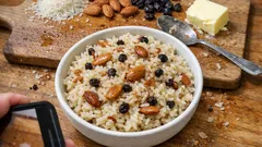 Bademli kuş üzümlü Şehzade Pilavı: tane tane, davet sofralarına yakışan tarif