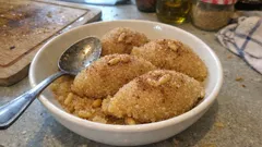 Tane tane irmik helvası: kısık ateşte sabırla kavurun, kıvamı tam olsun