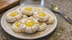 Çatlak dokulu limon kremalı kurabiye: pudra şekerli kabuk, içi yumuşacık