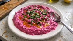 Yoğurtlu kırmızı pancar mezesi: rengiyle sofrayı canlandıran pratik tarif