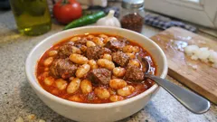 Ön ıslatma yok: Etli şeker fasulyesi yemeği tencerede lokanta usulü